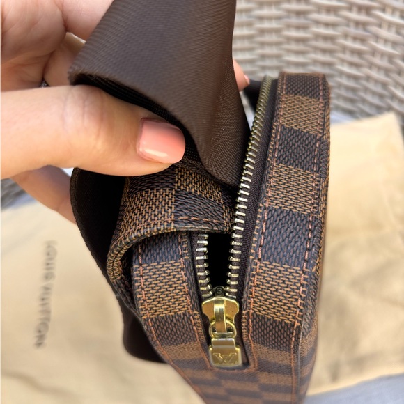 Authentic Louis Vuitton geronimos damier ebene mini bum bag travel crossbody - Picture 13 of 16